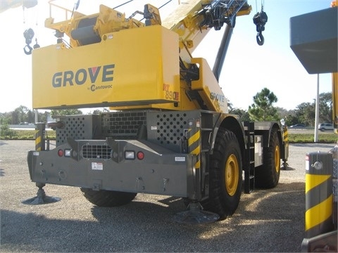 Gruas Grove RT890E