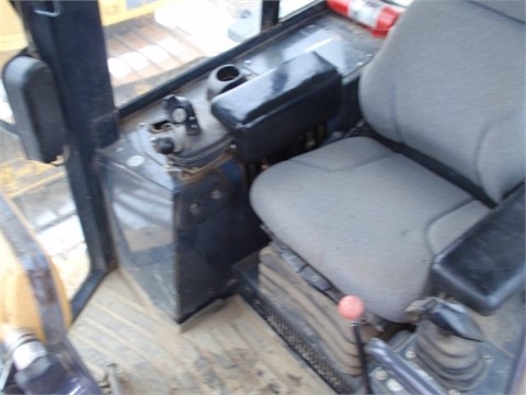  Deere 750J usada a buen precio Ref.: 1400789578355502 No. 2