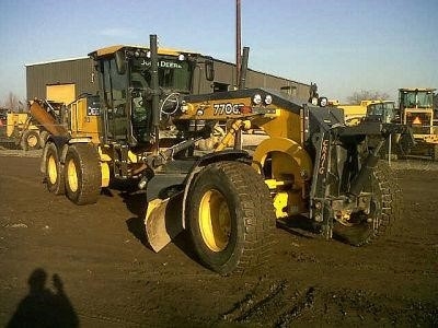  Deere 770G seminueva Ref.: 1401843474301553 No. 2