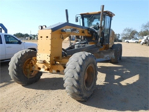  Deere 770G de segunda mano en venta Ref.: 1401846664304552 No. 2