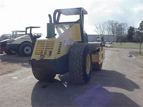 Compactadora Vibratoria Bomag BW211D