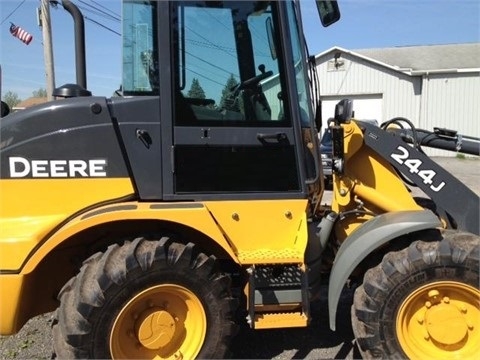 Cargadoras Sobre Ruedas Deere 244J