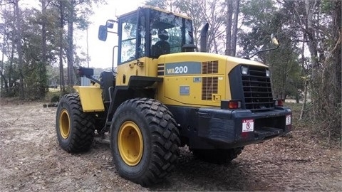  Komatsu WA200 de medio uso en venta Ref.: 1402513261216122 No. 2