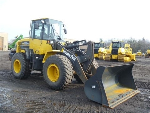 Cargadoras Sobre Ruedas Komatsu WA200