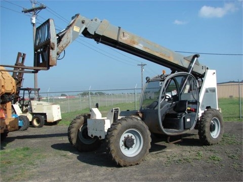 Montacargas Terex TH842
