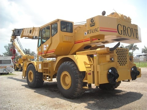 Gruas Grove RT635C