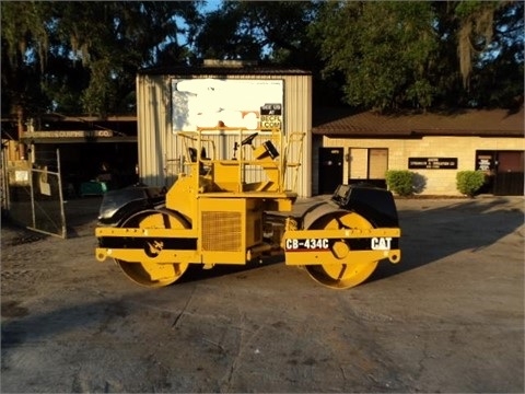 Compactadora Vibratoria Caterpillar CB-434C