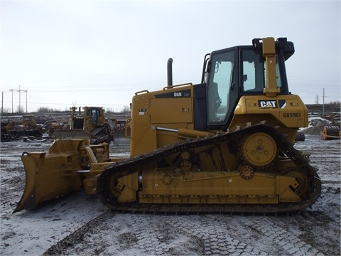 Dozers/tracks Caterpillar D6N