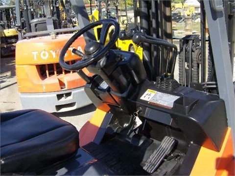 Toyota 7FGU25 de bajo costo Ref.: 1406742257887778 No. 2