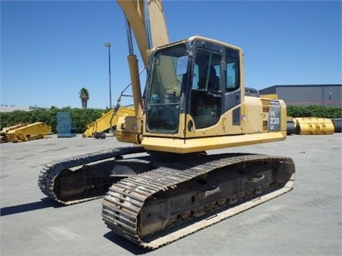 KOMATSU PC220 de segunda mano a la venta Ref.: 1406847897081372 No. 3