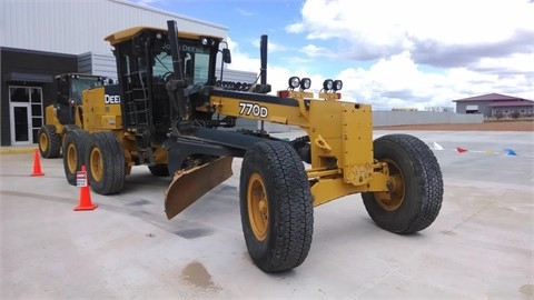 Motoconformadoras Deere 770D