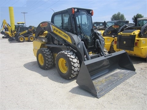 Minicargadores New Holland L225