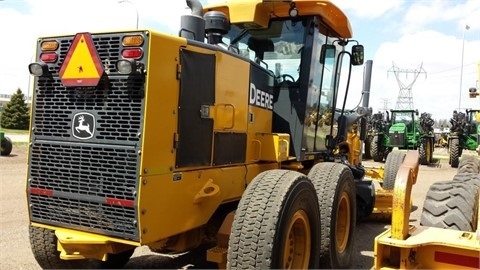  Deere 770D en venta, usada Ref.: 1408025042298147 No. 2