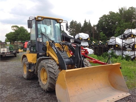 Cargadoras Sobre Ruedas Deere 244J