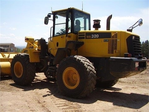  Komatsu WA320 de segunda mano en venta Ref.: 1408052639010709 No. 3