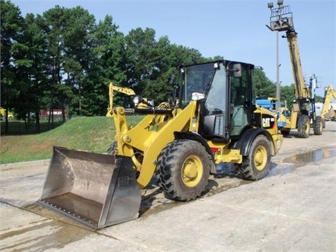 Cargadoras Sobre Ruedas Caterpillar 908H