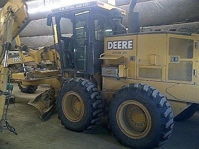 Motoconformadoras Deere 770CH