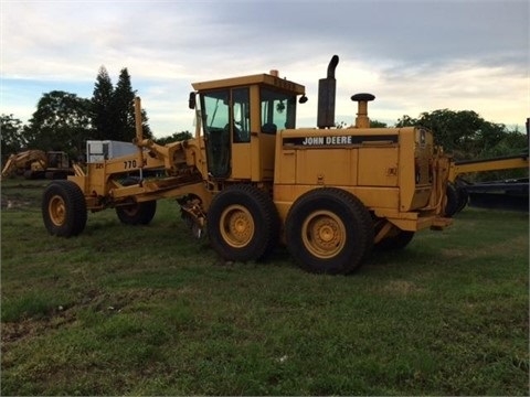  Deere 770BH en venta Ref.: 1408121373860601 No. 2