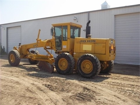 Motoconformadoras Deere 670B