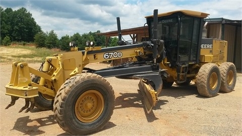 Motoconformadoras Deere 670D