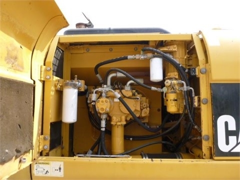  Caterpillar 325C de segunda mano a la venta Ref.: 1408555279574015 No. 4