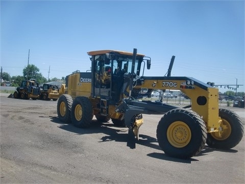  Deere 770G seminueva en perfecto estado Ref.: 1408732896709971 No. 3