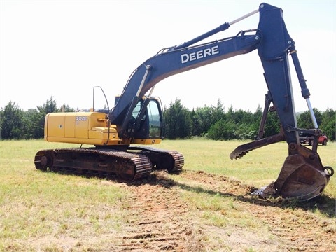 DEERE 200D de bajo costo Ref.: 1409096347157826 No. 2