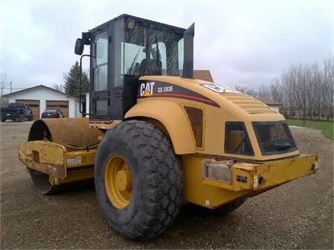 Compactadora Vibratoria Caterpillar CS-563E