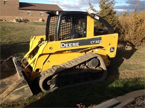  Deere CT322 seminueva en venta Ref.: 1409625917511220 No. 2