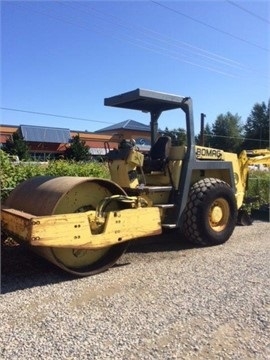 Compactadora Vibratoria Bomag BW213D