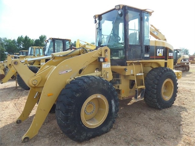 CATERPILLAR 928G de segunda mano a la venta Ref.: 1411155834102402 No. 2