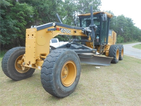 Motoconformadoras Deere 670G