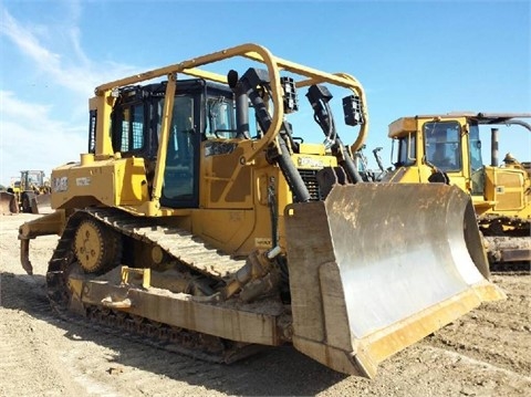 Dozers/tracks Caterpillar D6T