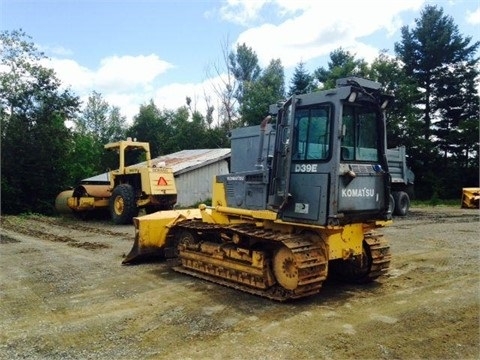 Tractores Sobre Orugas Komatsu D39E en venta Ref.: 1413252807073777 No. 3