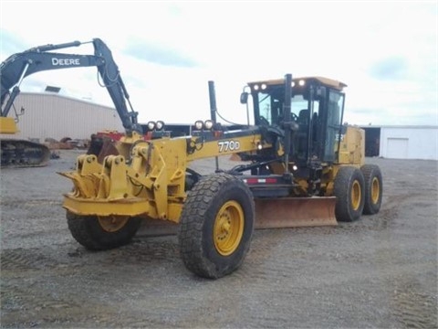 Motoconformadoras Deere 770D