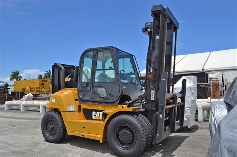 Montacargas Caterpillar P20000
