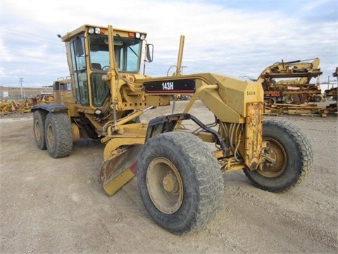 Motoconformadoras Caterpillar 143H de medio uso en venta Ref.: 1415033678868879 No. 4