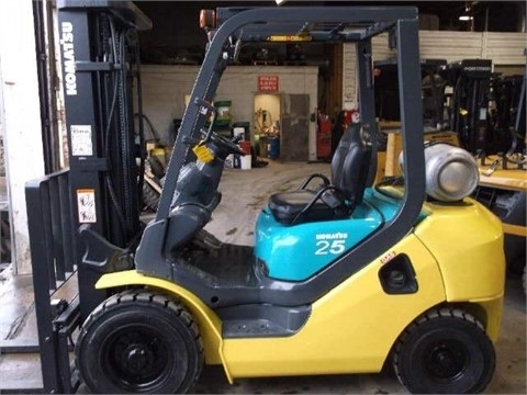 Freightelevator Komatsu FG25T