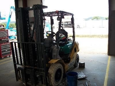 Montacargas Komatsu FG25T de medio uso en venta Ref.: 1415373131952293 No. 2