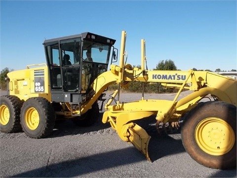 Motoconformadoras Komatsu GD655-3C