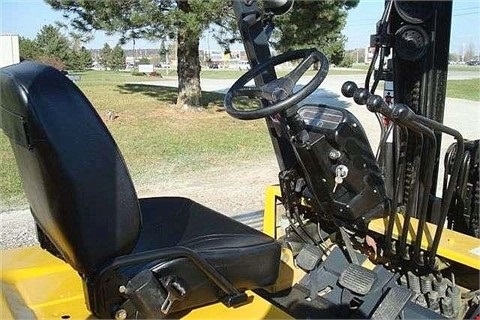 Montacargas Caterpillar GP40K en venta Ref.: 1415914896865865 No. 4