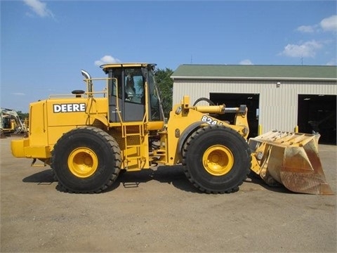 Cargadoras Sobre Ruedas Deere 824J