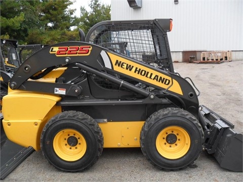 Minicargadores New Holland L225