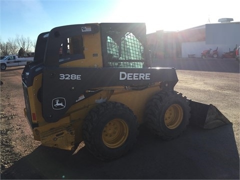 Minicargadores Deere 328 de medio uso en venta Ref.: 1416942010634452 No. 3