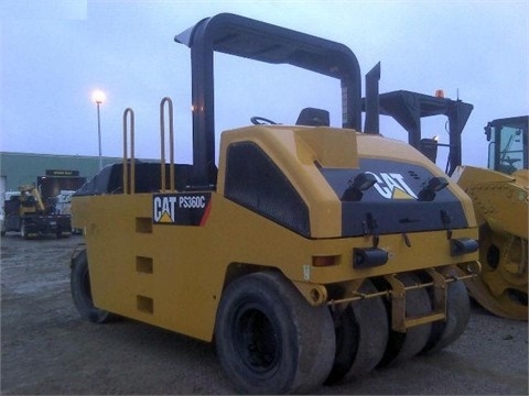 Compactadora Con Llantas Caterpillar PS-360C