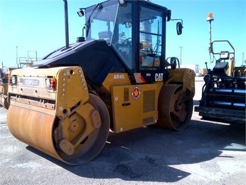 Compactadora Vibratoria Caterpillar CD54  Ref.: 1417654476392526 No. 2