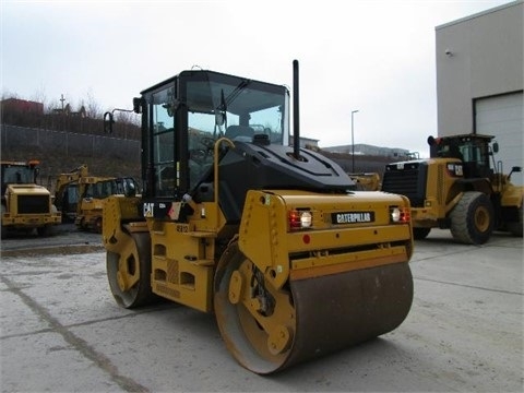 Compactadora Vibratoria Caterpillar CD54 seminueva en perfecto es Ref.: 1417716694565672 No. 2