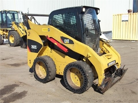 Minicargadores Caterpillar 262C