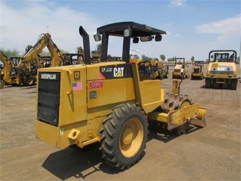 Compactadoras Suelos Y Rellenos Caterpillar CP-323C