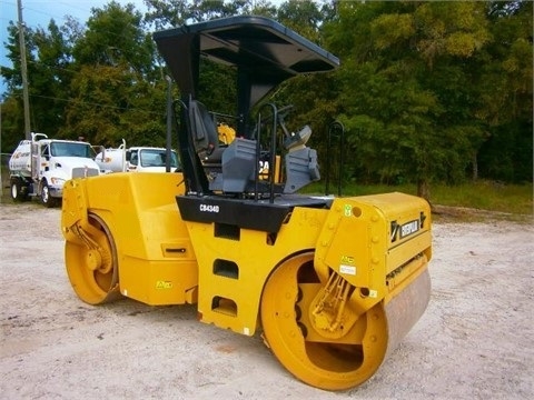 Compactadora Vibratoria Caterpillar CB-434D